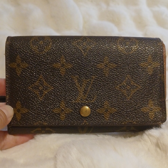 VINTAGE Louis Vuitton Monogram Brown Wallet - Picture 1 of 5
